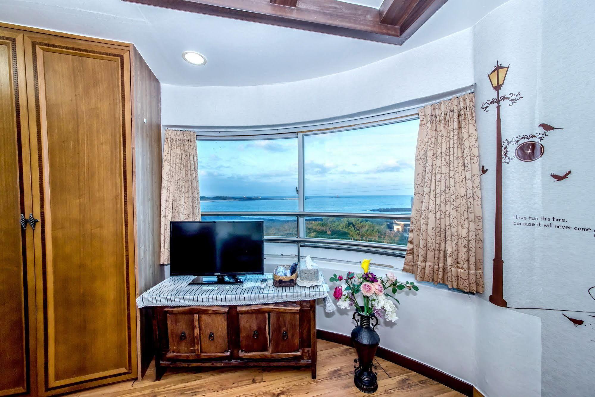 Jeju Pado Sori Apartment Екстериор снимка