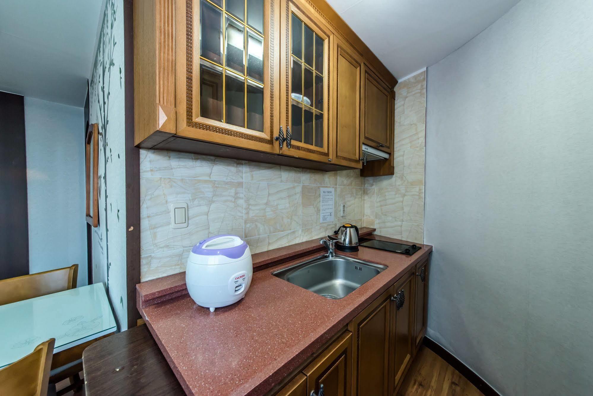 Jeju Pado Sori Apartment Екстериор снимка