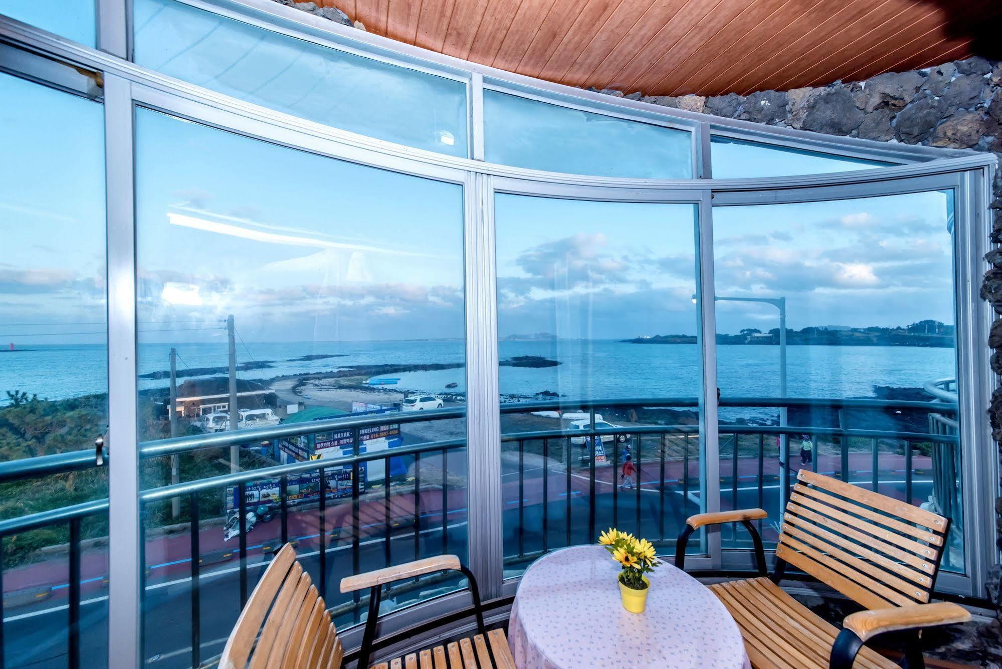 Jeju Pado Sori Apartment Екстериор снимка